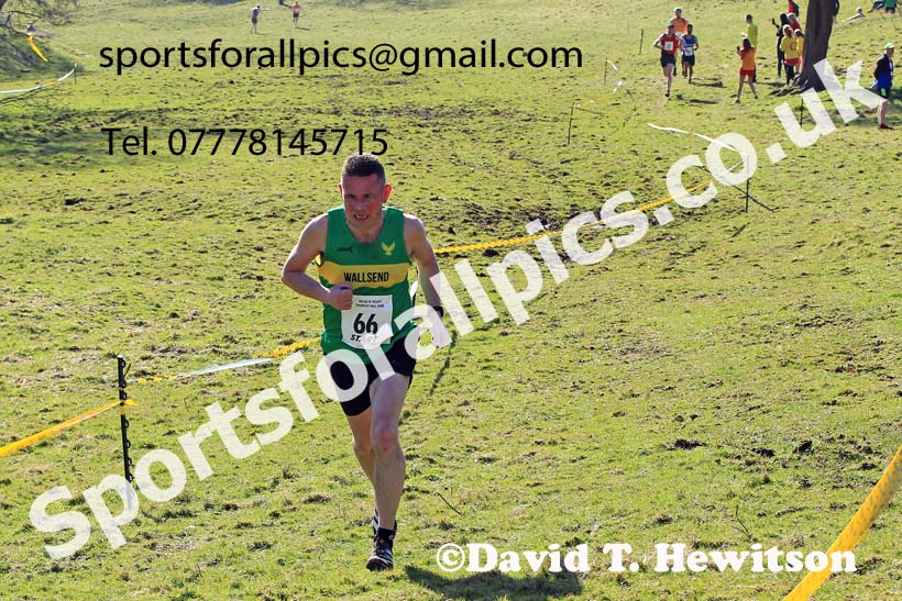 Senior and Masters Mens 2022 North Eastern Cross Country Relays, Farnley Farm, Peterlee.  Photo: David T. Hewitson/Sports for All Pics